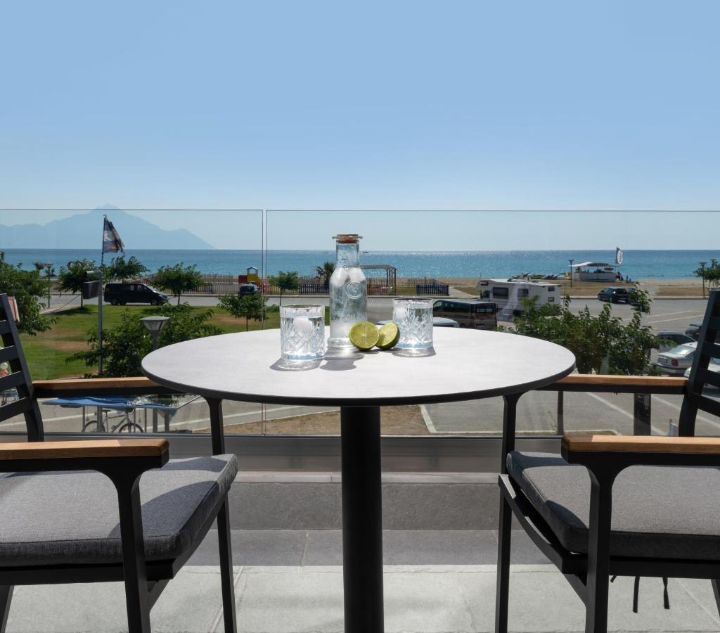 Sky Luxury Suites Sarti Exteriör bild