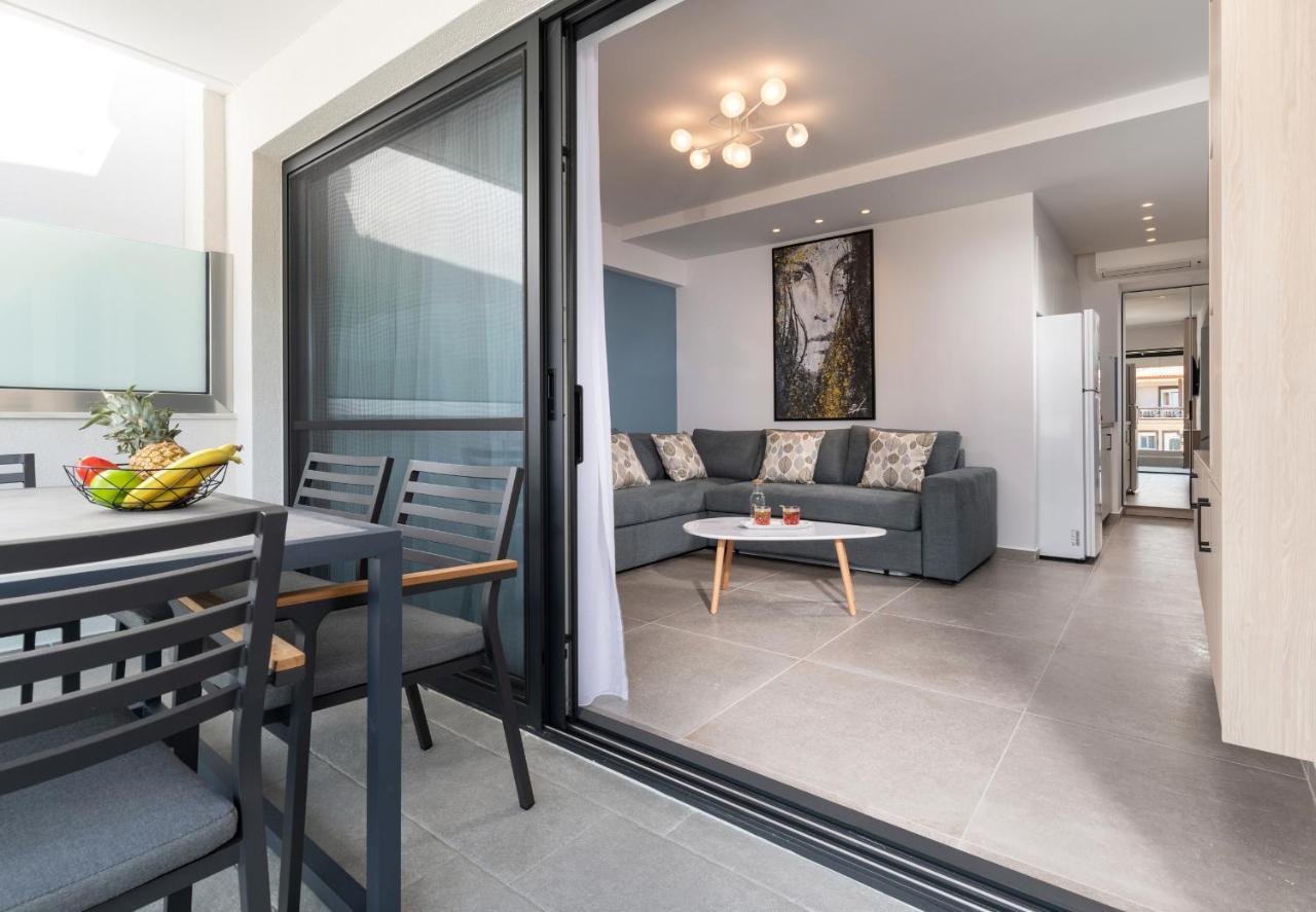 Sky Luxury Suites Sarti Exteriör bild